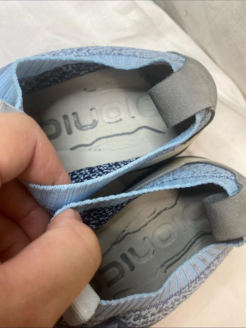 Womens Bionica tennis shoes blue size 10M